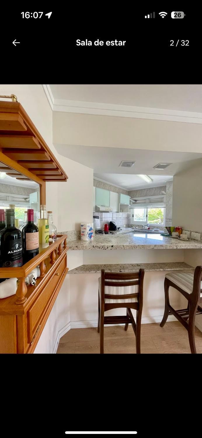 Melhor Point de Jurerê no open Shoping a 200 metros do mar Apartment in Florianopolis