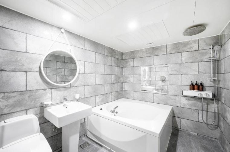 Yeogieottae Gwangju Baegun branch Motel in South Korea