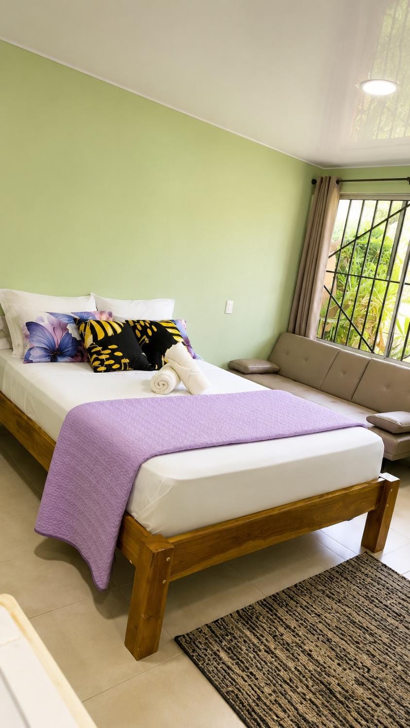 Pura Vida Estudio with Pool House in Puntarenas Province