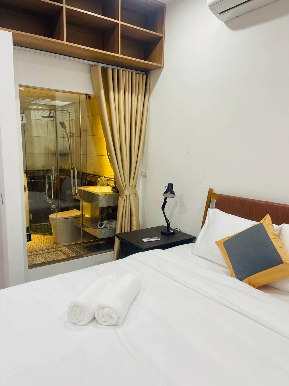 Shower, Bed, Bedroom