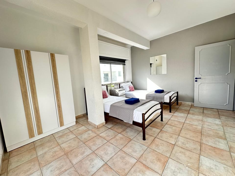 Bed, Photo of the whole room, Bedroom, towels, wardrobe