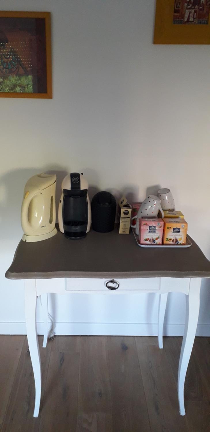 Coffee/tea facilities, Garden view, Quiet street view