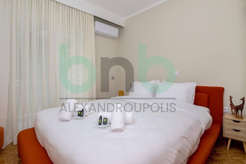 Bed, Photo of the whole room, Bedroom, towels, air conditioner