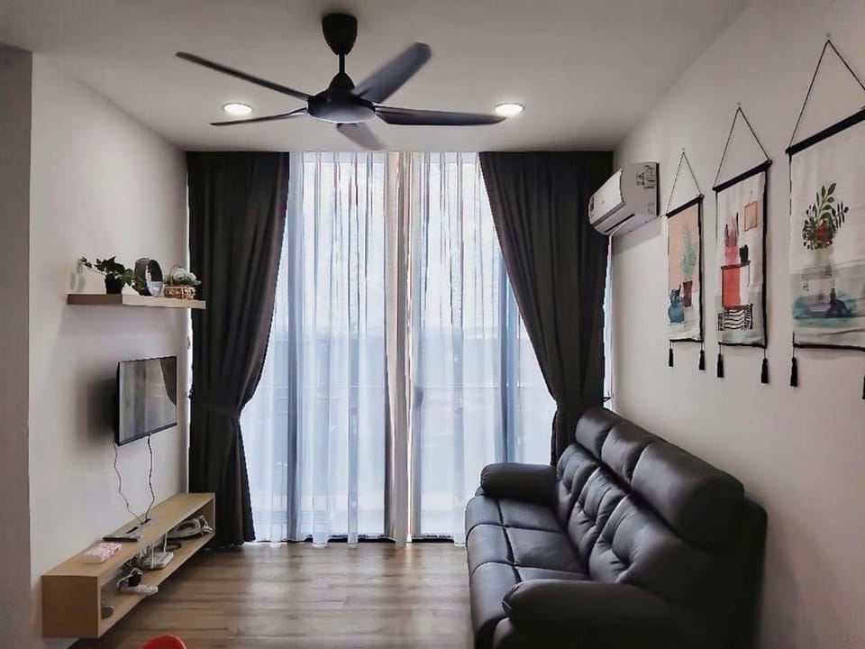 Communal lounge/ TV room, Living room, Seating area