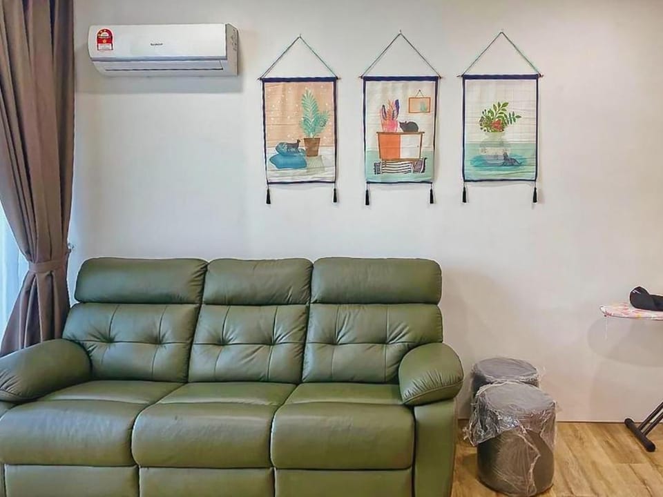Living room, Seating area, air conditioner