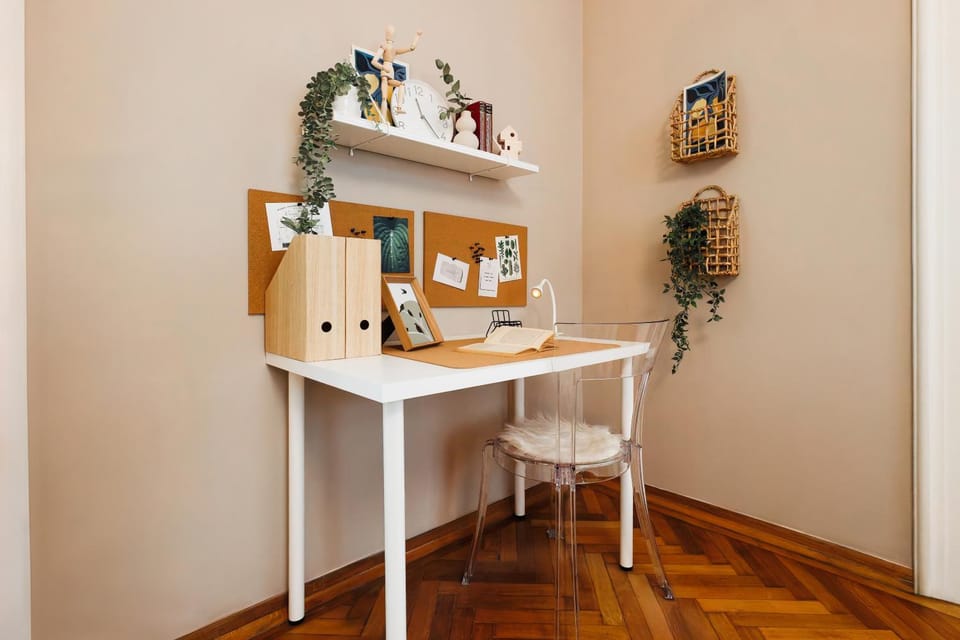 Bedroom, internet, air conditioner