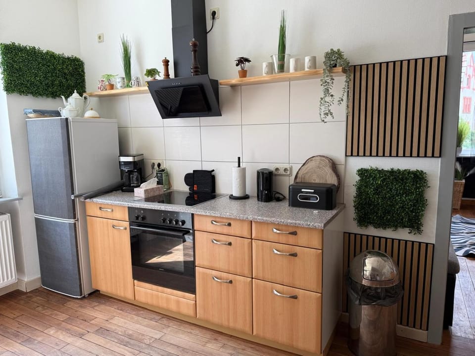 Kitchen or kitchenette, Living room