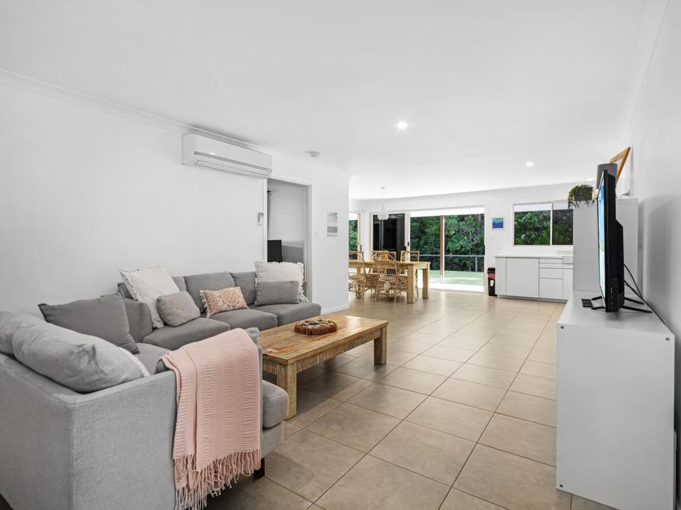 Pacific Pearl House in Toogoom