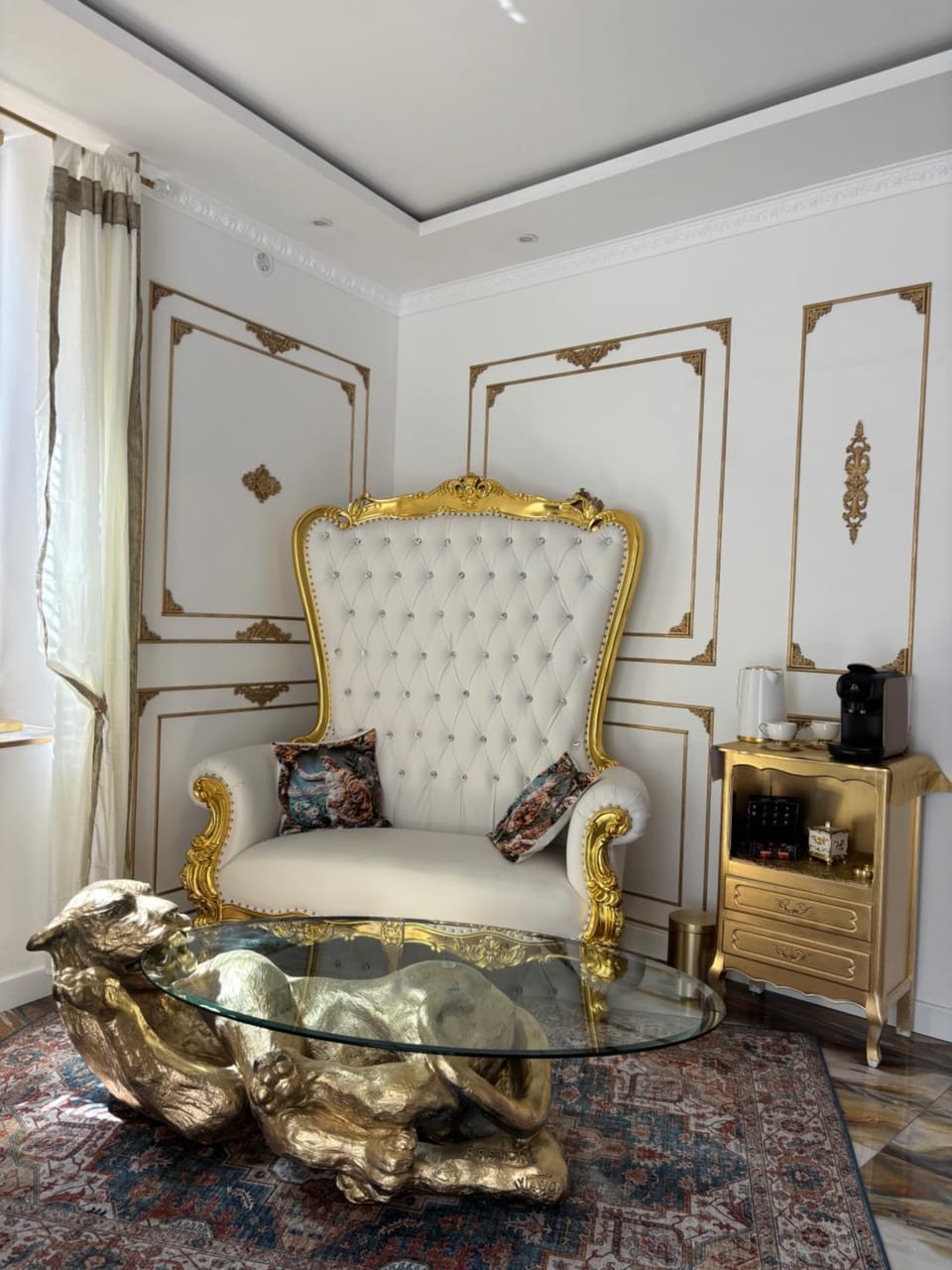 Suite Aphrodite Spa Hammam ,Balnéo ,Nîmes Centre Apartment in Nimes