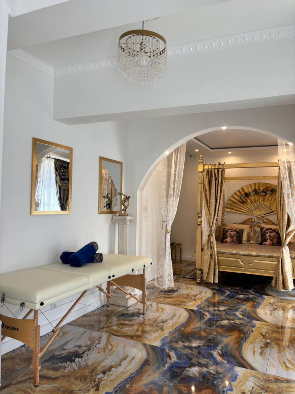 Suite Aphrodite Spa Hammam ,Balnéo ,Nîmes Centre Apartment in Nimes