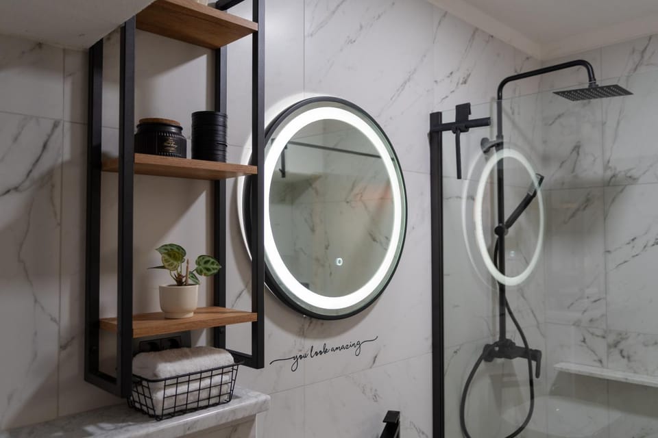Shower, Bathroom