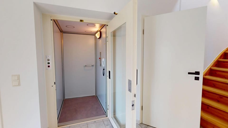 elevator