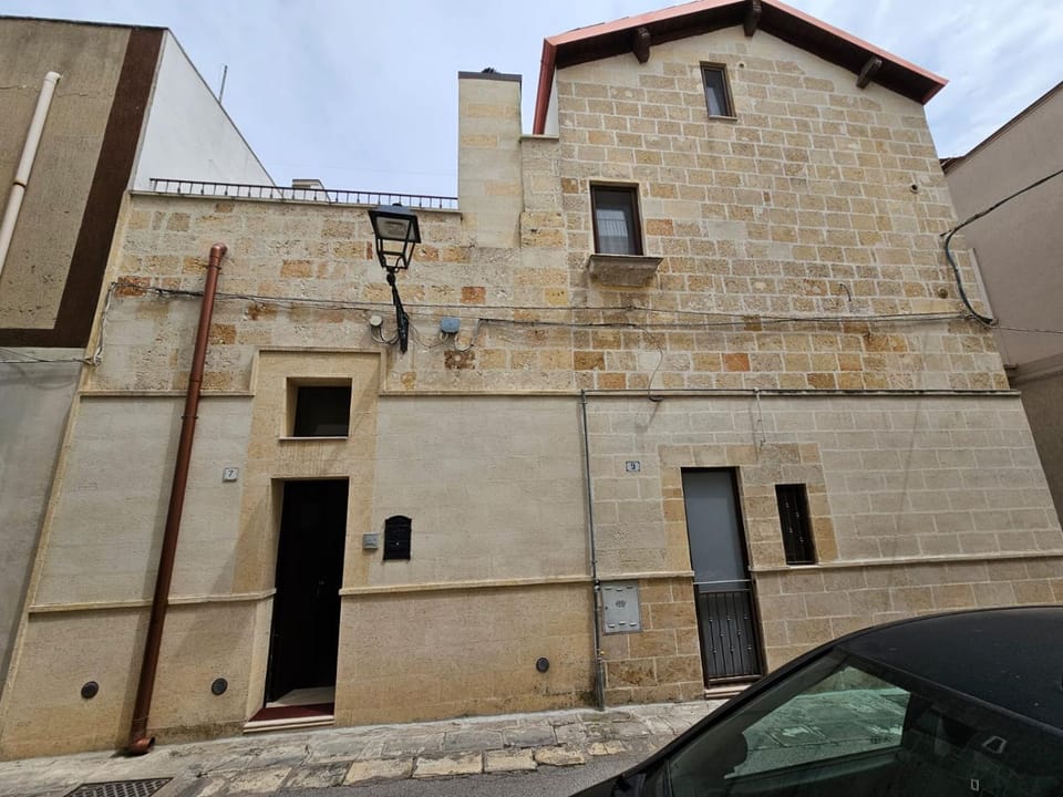 Property building, Facade/entrance, Street view