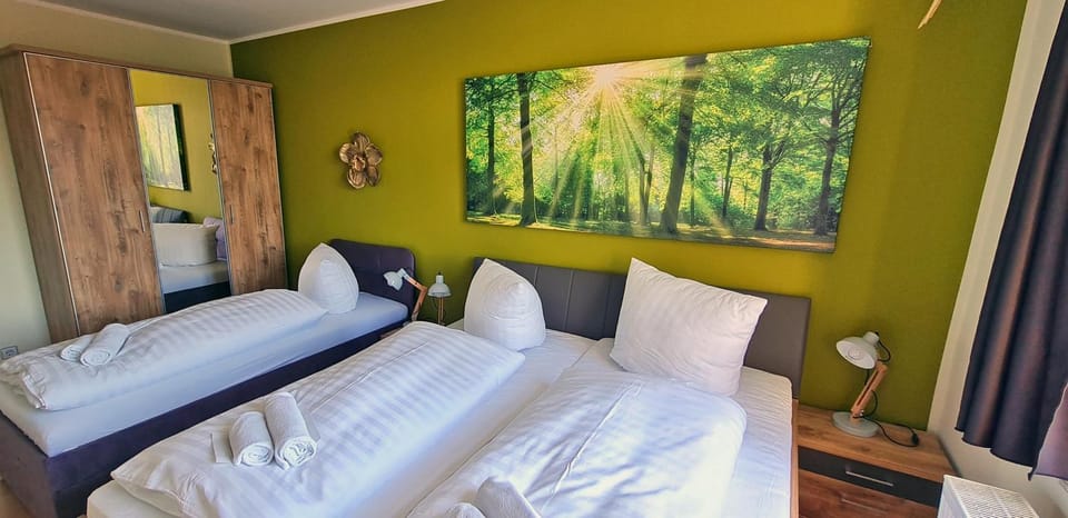 Bed, Photo of the whole room, Bedroom