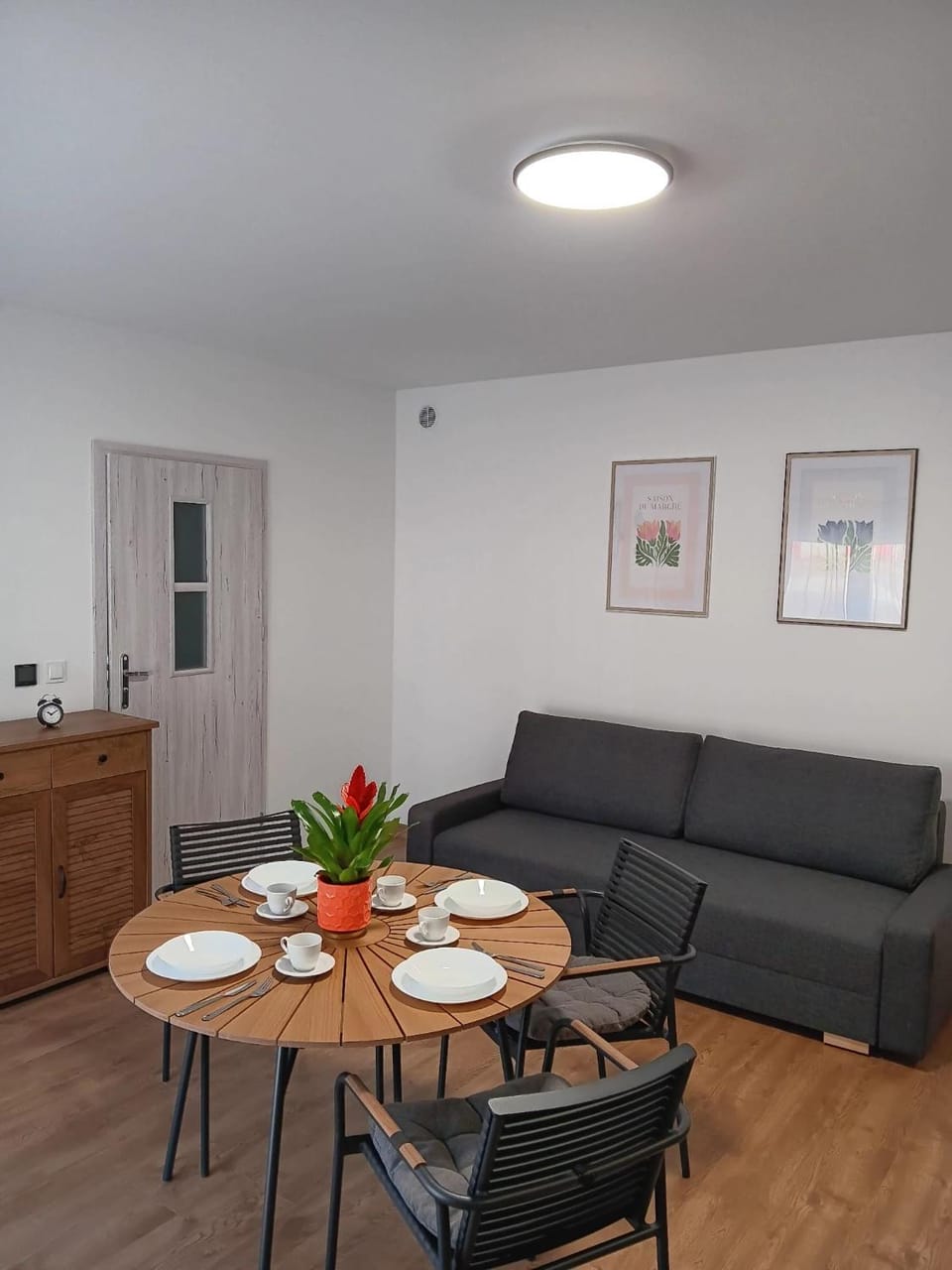 Living room, Other, Other, Other, Seating area, Dining area