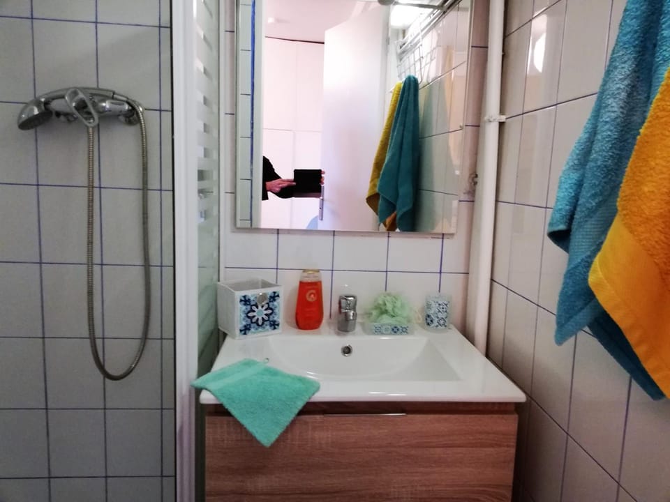 charming new studio in Montmartre les Abbesses Apartment in Paris