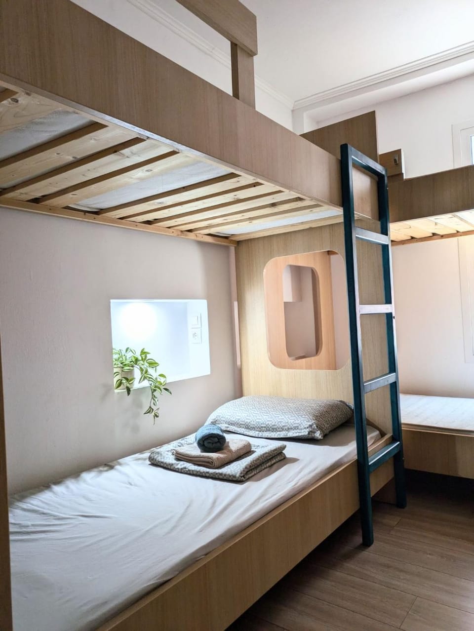 bunk bed