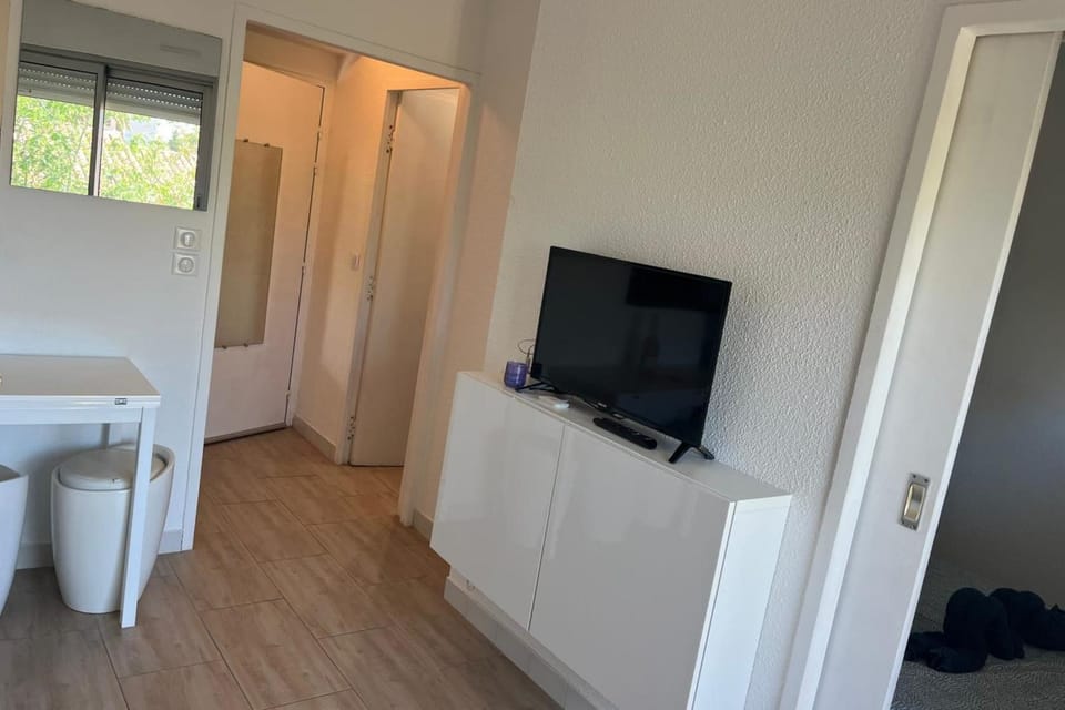 1 bedroom apartment with balcony near the beach Apartment in Saint-Raphael