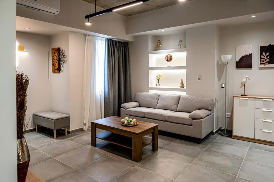 Living room, Photo of the whole room, Seating area