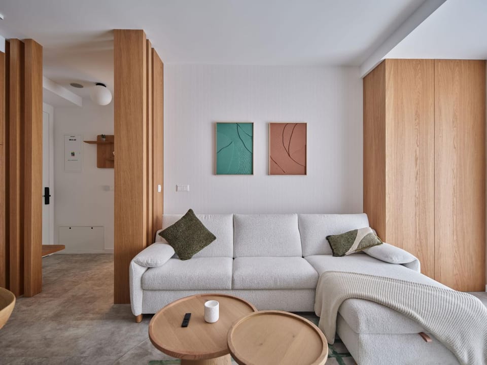 Bed, Living room, Seating area, wardrobe