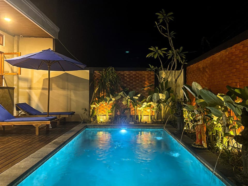 Swimming pool, Inner courtyard view