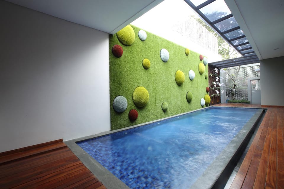 Garden, Swimming pool