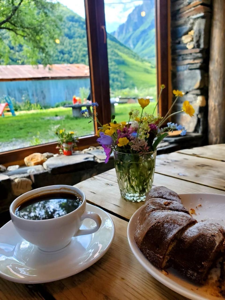 სასტუმრო ახიელი, არხოტში Hotel Akhieli, Arkhoti Valley Bed and Breakfast in Georgia