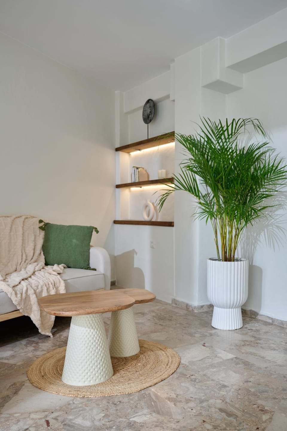 Living room, Decorative detail, Seating area