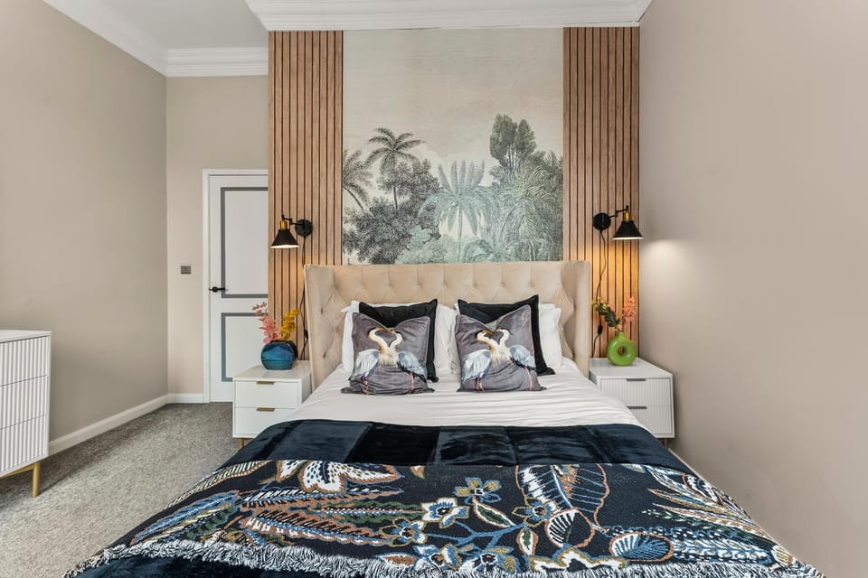 The Bridgeton in Central Whitby - Private Terrace Apartment in England