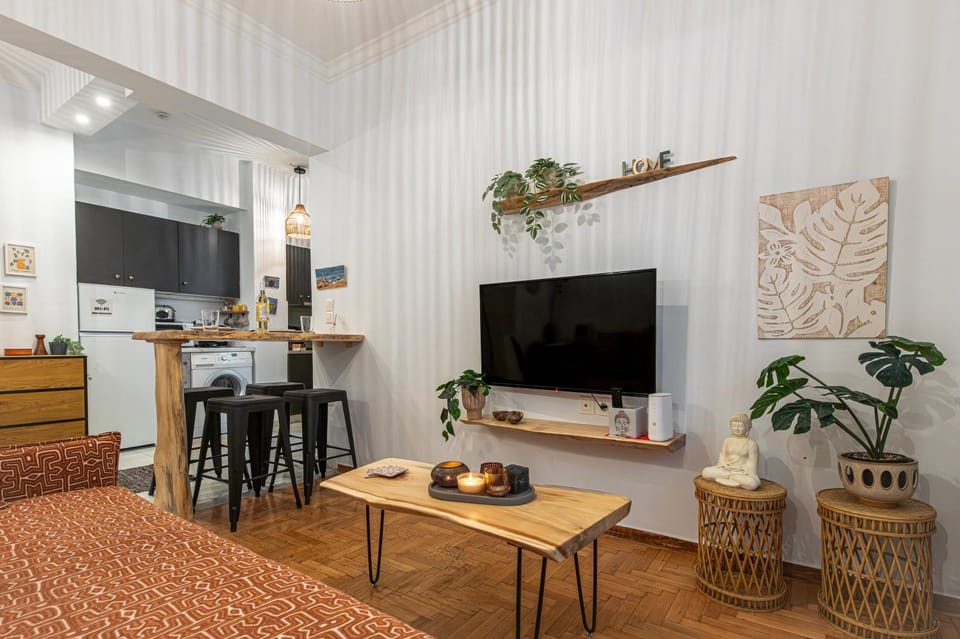 Cozy Apartment in Exarchia, Walk to Athens Museum Apartment in Athens