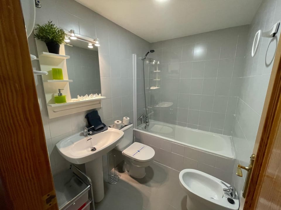 Bathroom, Bath