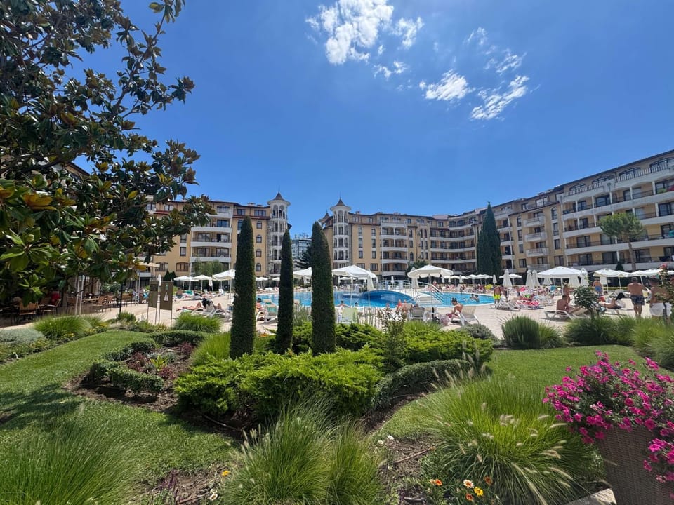 Property building, Swimming pool