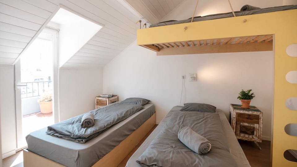 Bed, Balcony/Terrace, Photo of the whole room, Bedroom