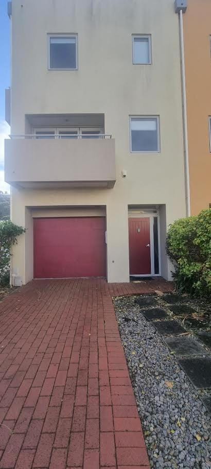 Modern space house House in Wellington