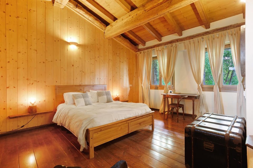 Property building, Living room, Bedroom