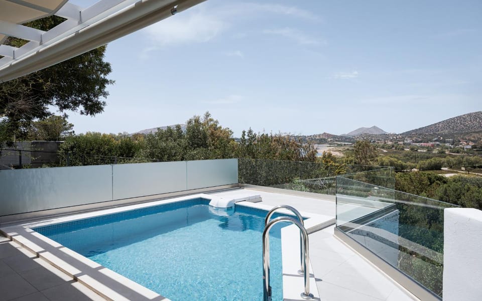 Day, Natural landscape, View (from property/room), Balcony/Terrace, Pool view, Swimming pool