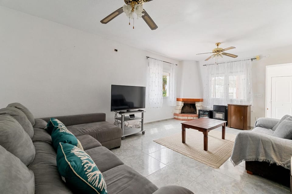 Communal lounge/ TV room, Living room