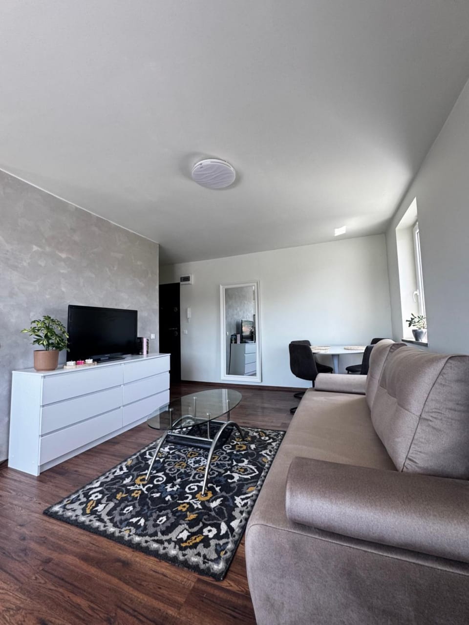 Communal lounge/ TV room, TV and multimedia, Living room