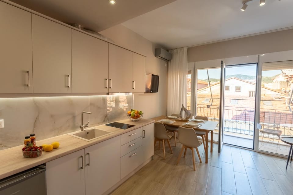 Komninaki 29 Apartment in İzmir Province
