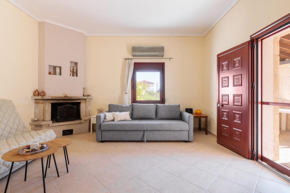 Living room, Seating area, air conditioner