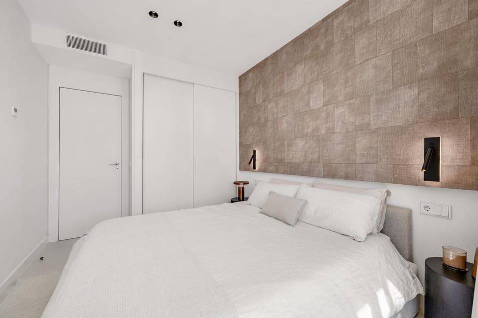 Bed, Photo of the whole room, Bedroom, wardrobe