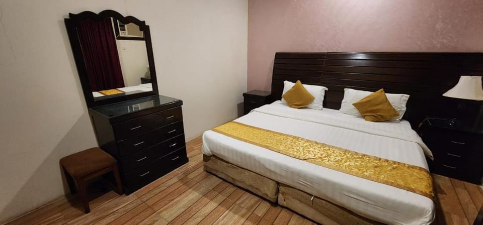 شقق حلا ثلاثه للشقق المخدومه Apartment in Saudi Arabia