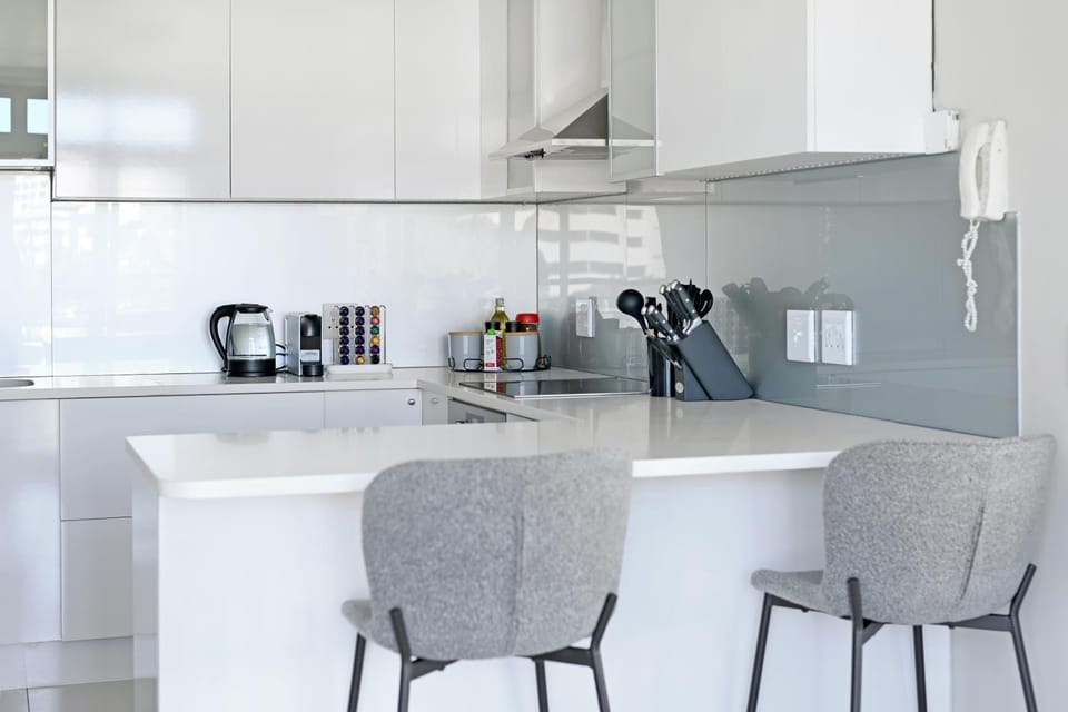 Shaya - Stylish 2BR in De Waterkant Mountain & City Views Apartment in Cape Town