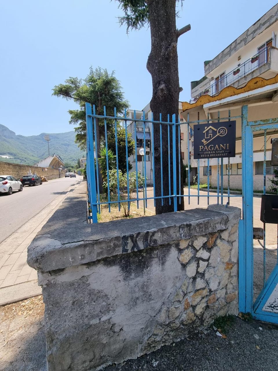 Property building, Day, Street view