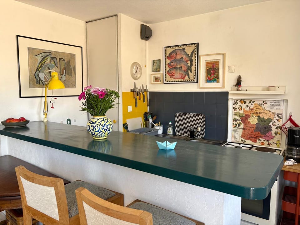 Cosy T2 avec balcon au Mourillon, à 1OOm de la plage Apartment in Toulon