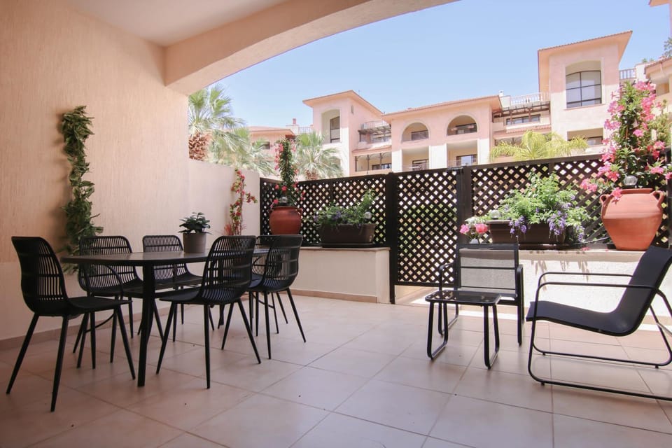 Queens Garden Residence by Staycom Apartment in Paphos