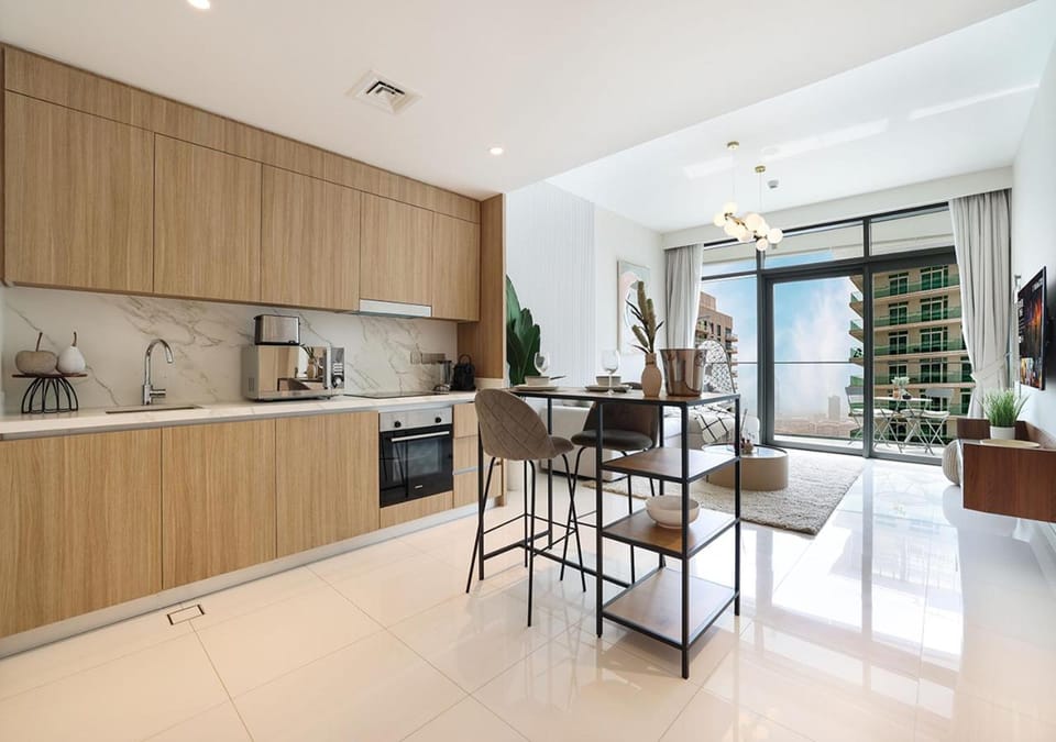 Kitchen or kitchenette, Living room, Seating area, Dining area