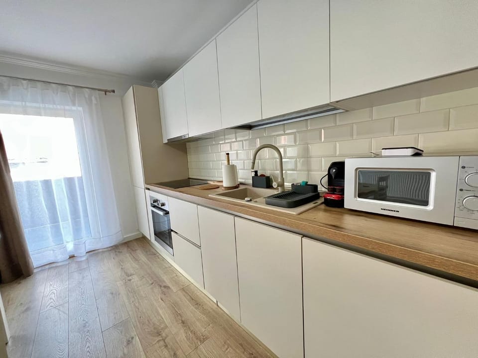 dishwasher, oven, stove