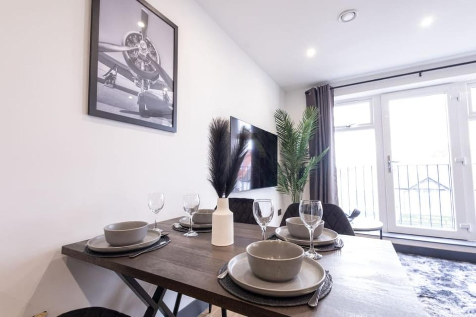 Brand-New Borehamwood 1-Bed, 1-Bath Flat Apartment in London
