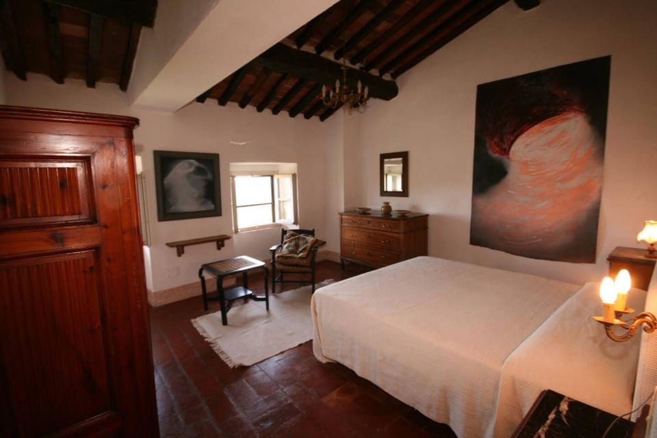 Property building, Living room, Bedroom